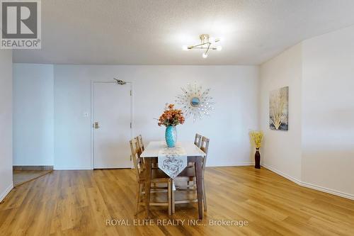 2504 - 270 Queens Quay W, Toronto, ON - Indoor Photo Showing Dining Room