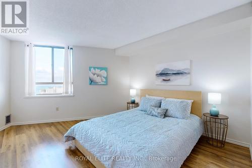 2504 - 270 Queens Quay W, Toronto, ON - Indoor Photo Showing Bedroom