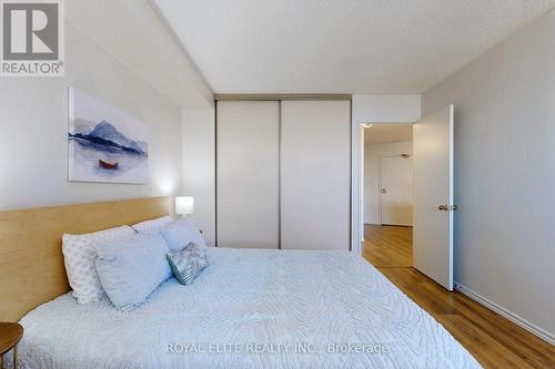 2504 - 270 Queens Quay W, Toronto, ON - Indoor Photo Showing Bedroom