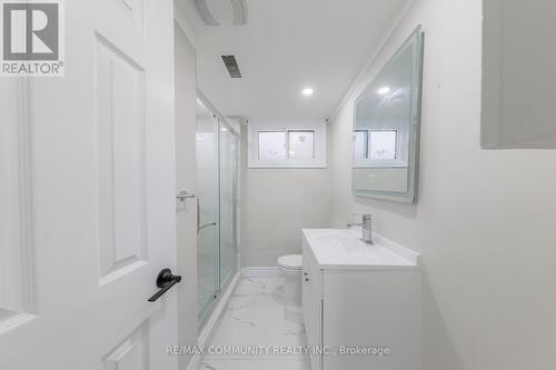 66 Valdez Court, Oshawa, ON - Indoor Photo Showing Bathroom