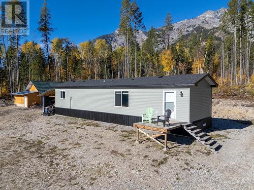 2191 Campbell Road, Golden, BC - Outdoor