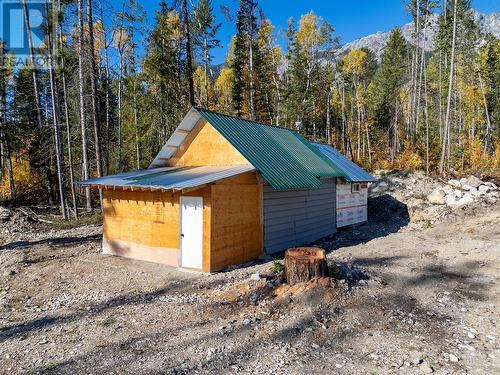 2191 Campbell Road, Golden, BC - Outdoor