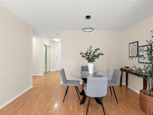 2173-2600 Ferguson Rd, Central Saanich, BC - Indoor Photo Showing Dining Room