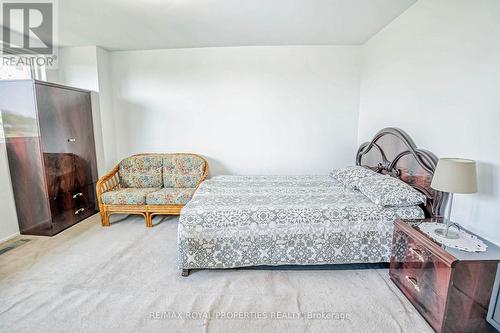 297 - 165 Cherokee Boulevard, Toronto, ON - Indoor Photo Showing Bedroom