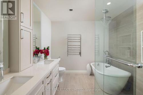 293 Mutual Street, Toronto, ON - Indoor Photo Showing Bathroom