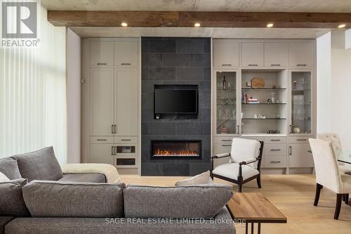 293 Mutual Street, Toronto, ON - Indoor Photo Showing Living Room With Fireplace