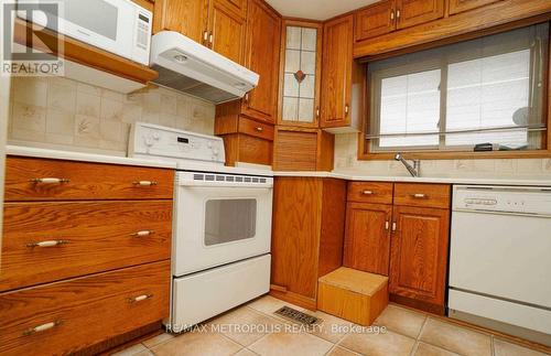 Main - 1385 Park Road S, Oshawa, ON - Indoor Photo Showing Kitchen