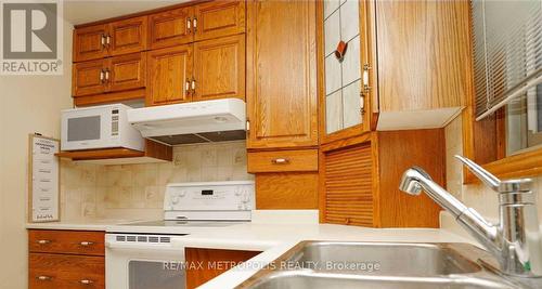 Main - 1385 Park Road S, Oshawa, ON - Indoor Photo Showing Kitchen