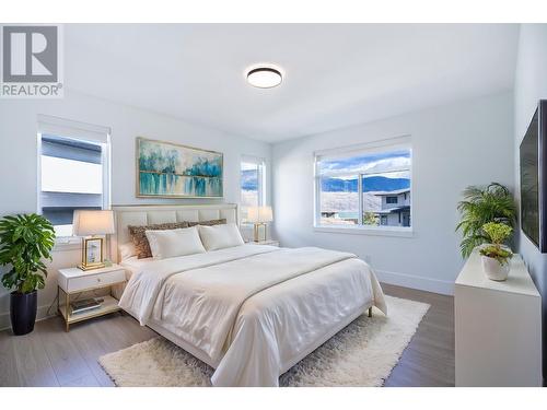 184 Holloway Drive, Kamloops, BC - Indoor Photo Showing Bedroom