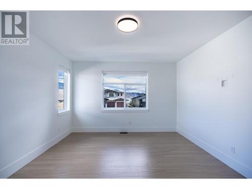 184 Holloway Drive, Kamloops, BC - Indoor Photo Showing Other Room