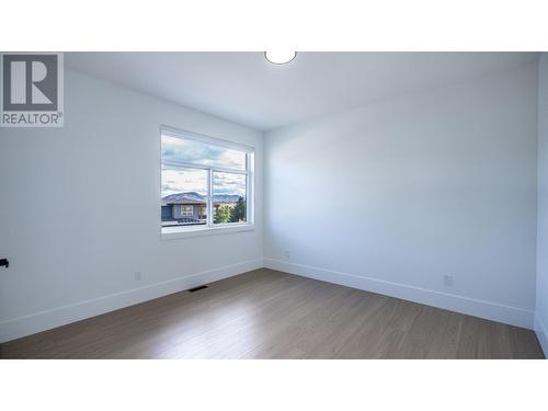 184 Holloway Drive, Kamloops, BC - Indoor Photo Showing Other Room