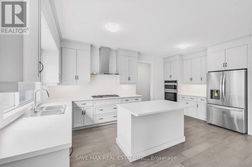 Upper - 115 Hillcrest Road, Port Colborne, ON - Indoor Photo Showing Kitchen With Double Sink With Upgraded Kitchen