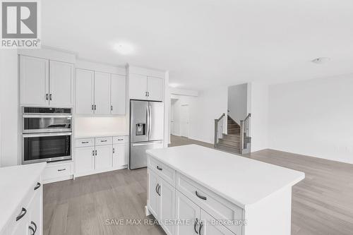 Upper - 115 Hillcrest Road, Port Colborne, ON - Indoor Photo Showing Kitchen