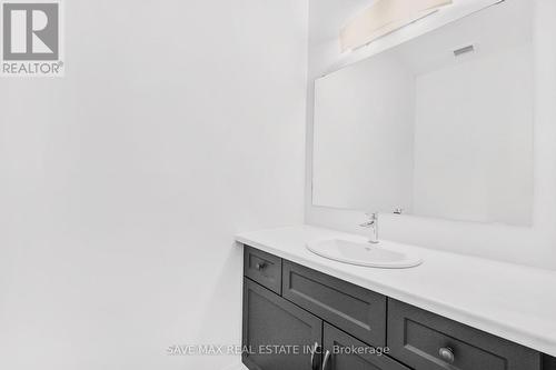 Upper - 115 Hillcrest Road, Port Colborne, ON - Indoor Photo Showing Bathroom