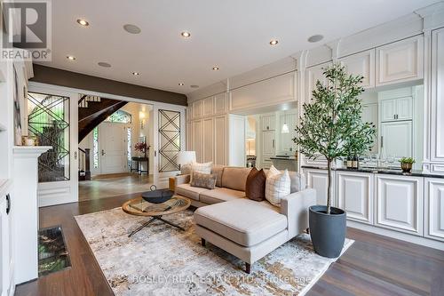 115 Rosemary Lane, Hamilton, ON - Indoor Photo Showing Living Room