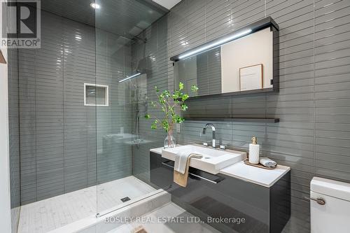 115 Rosemary Lane, Hamilton, ON - Indoor Photo Showing Bathroom