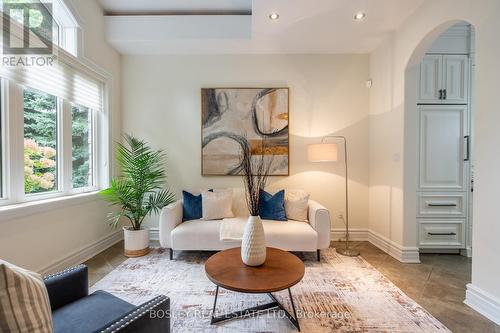 115 Rosemary Lane, Hamilton, ON - Indoor Photo Showing Living Room