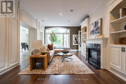 115 Rosemary Lane, Hamilton, ON - Indoor Photo Showing Living Room With Fireplace