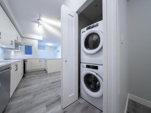 201-20 Barsby Ave, Nanaimo, BC - Indoor Photo Showing Laundry Room