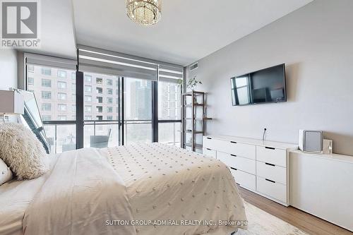 605 - 2910 Highway 7, Vaughan, ON - Indoor Photo Showing Bedroom