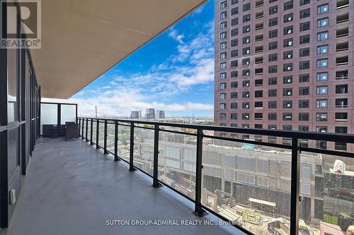 605 - 2910 Highway 7, Vaughan, ON - Outdoor With Balcony