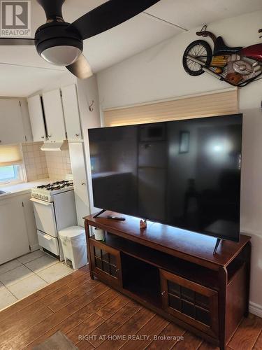 18 - 623 King Avenue E, Clarington (Newcastle), ON - Indoor Photo Showing Kitchen