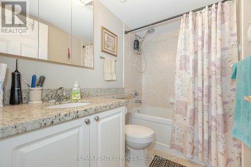 318 - 65 Via Rosedale, Brampton, ON - Indoor Photo Showing Bathroom