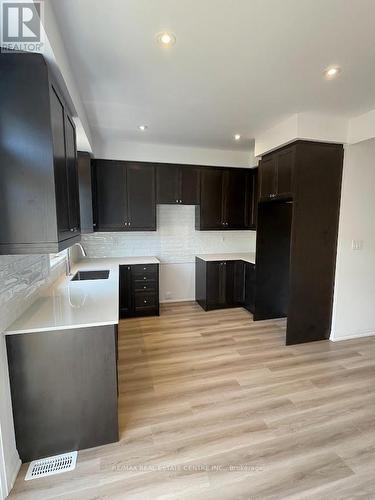 35 - 55 Tom Brown Drive, Brant, ON - Indoor Photo Showing Kitchen