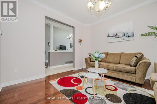 80 Meadowbank Drive, Hamilton, ON - Indoor Photo Showing Living Room