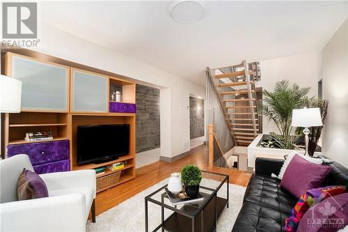 474 Sunnyside Avenue, Ottawa, ON - Indoor Photo Showing Living Room