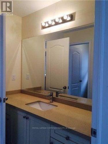 8 Stonecrop Road, Brampton, ON - Indoor Photo Showing Bathroom