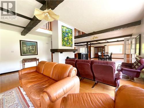 2750 Front Road E, Hawkesbury, ON - Indoor Photo Showing Living Room