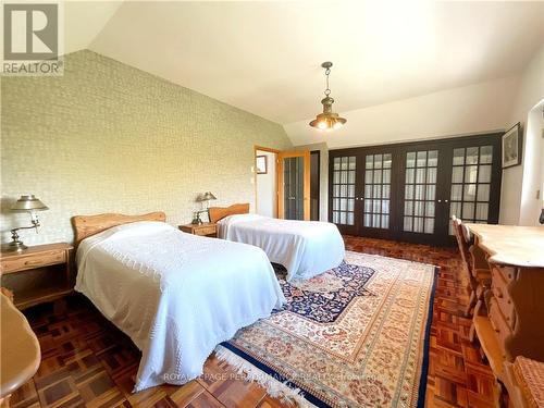 2750 Front Road E, Prescott And Russell, ON - Indoor Photo Showing Bedroom