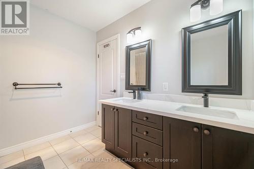 6 - 90 Alderson Drive, Cambridge, ON - Indoor Photo Showing Bathroom