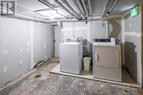 233 Victoria Avenue N, Hamilton, ON - Indoor Photo Showing Laundry Room