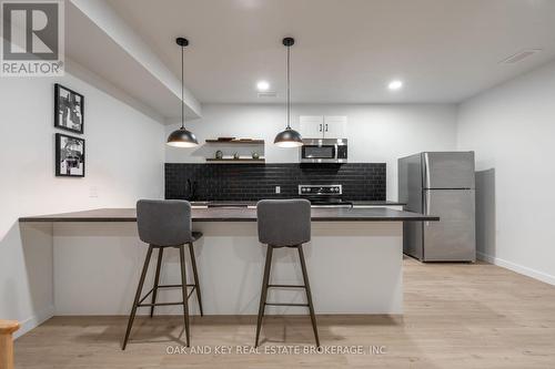 3520 Grand Oak Crossing E, London, ON - Indoor Photo Showing Kitchen