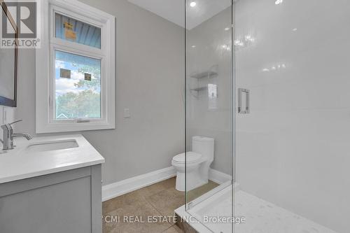 75 Kenilworth Avenue, Toronto, ON - Indoor Photo Showing Bathroom