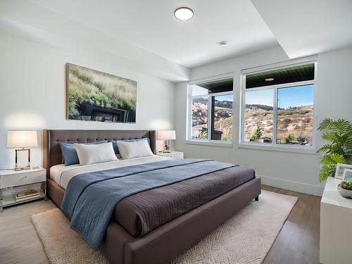 184 Holloway Drive, Kamloops, BC - Indoor Photo Showing Bedroom