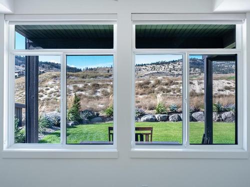 184 Holloway Drive, Kamloops, BC - Indoor Photo Showing Other Room