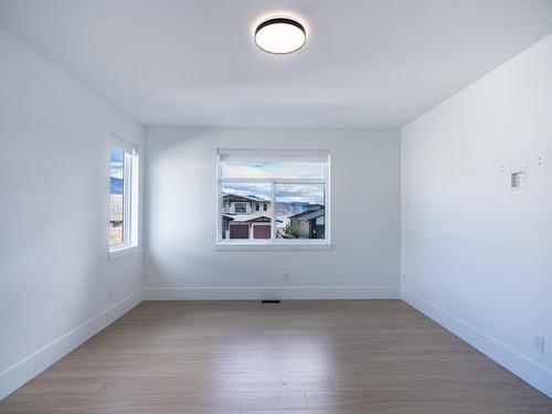 184 Holloway Drive, Kamloops, BC - Indoor Photo Showing Other Room