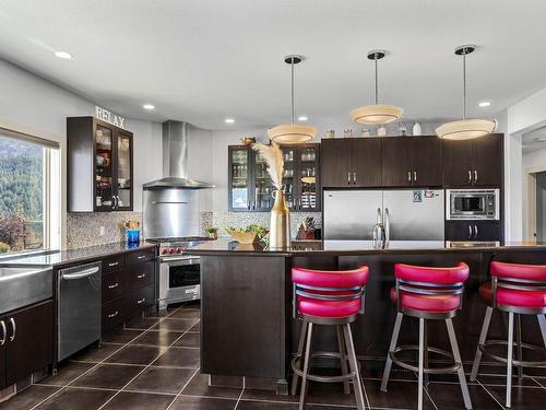 1749 Birkenhead Place, Kamloops, BC - Indoor Photo Showing Kitchen With Upgraded Kitchen