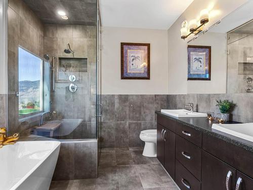 1749 Birkenhead Place, Kamloops, BC - Indoor Photo Showing Bathroom