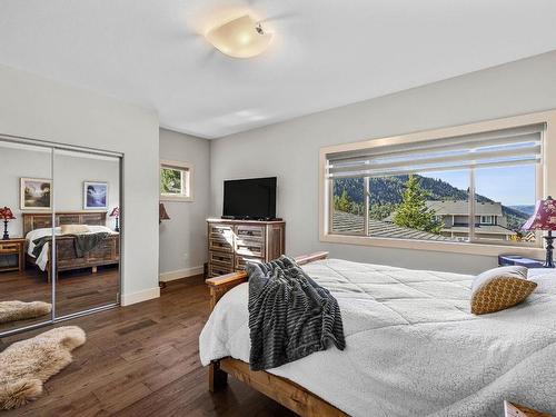 1749 Birkenhead Place, Kamloops, BC - Indoor Photo Showing Bedroom