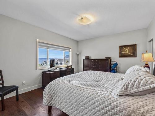 1749 Birkenhead Place, Kamloops, BC - Indoor Photo Showing Bedroom