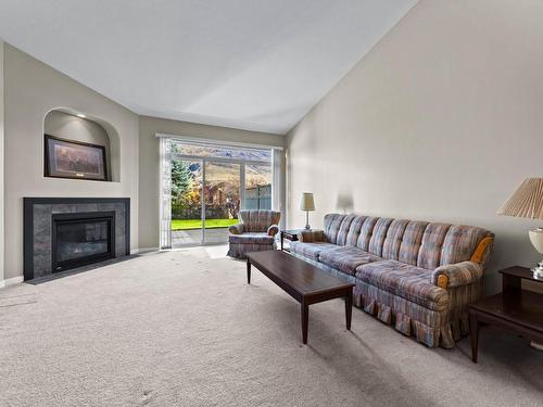 76-650 Harrington Rd, Kamloops, BC - Indoor Photo Showing Living Room With Fireplace