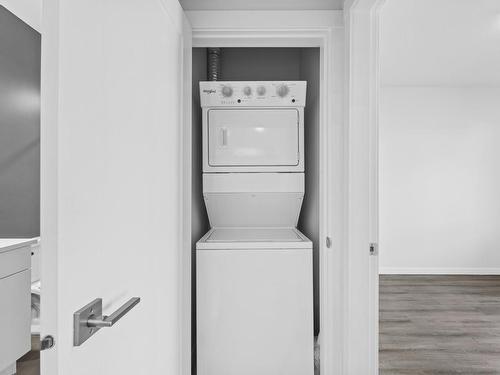 117-2925 Westsyde Rd, Kamloops, BC - Indoor Photo Showing Laundry Room