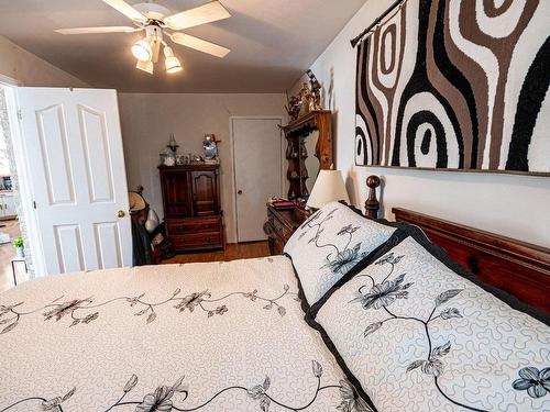 Master bedroom - 164 73E Avenue, Saint-Zotique, QC - Indoor Photo Showing Bedroom