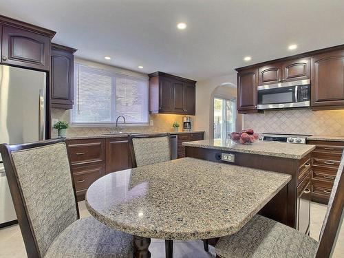 Cuisine - 3930 Place Miron, Brossard, QC - Indoor Photo Showing Kitchen With Upgraded Kitchen