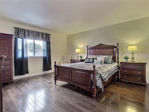 Chambre Ã  coucher principale - 3930 Place Miron, Brossard, QC - Indoor Photo Showing Bedroom