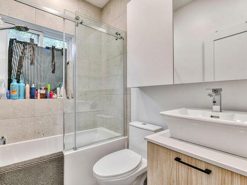 Salle de bains - 8360 Rue St-Jacques, Mirabel, QC - Indoor Photo Showing Bathroom